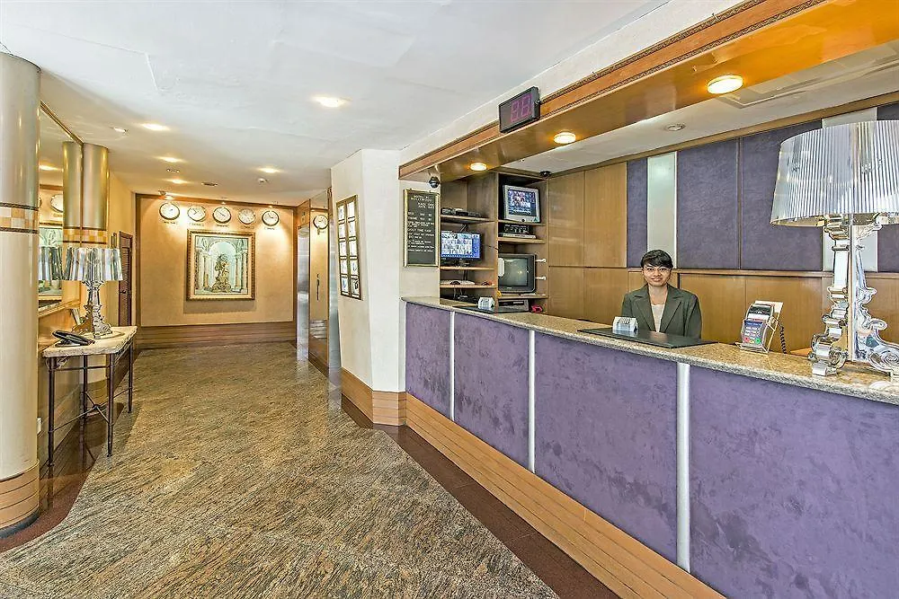 Hotel 81 Premier Hollywood Singapore
