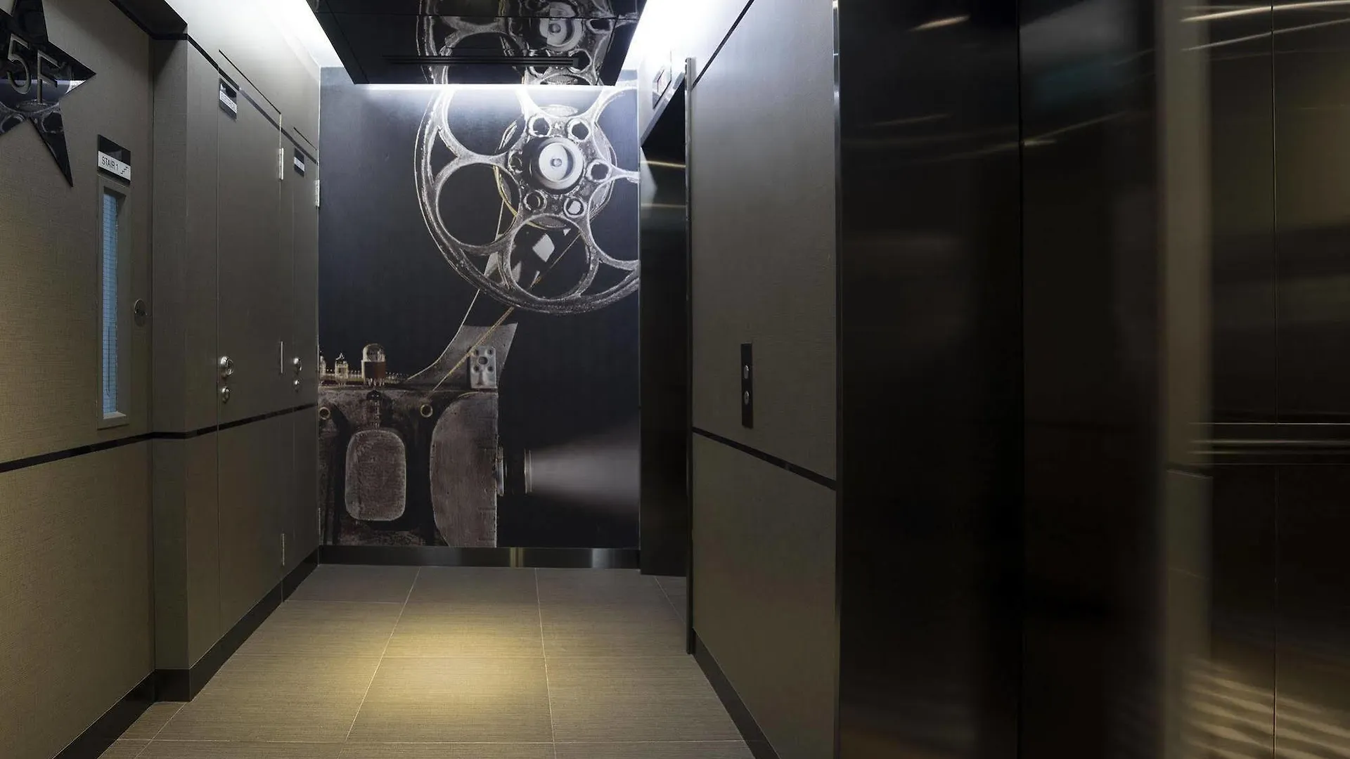 Hotel 81 Premier Hollywood Singapore